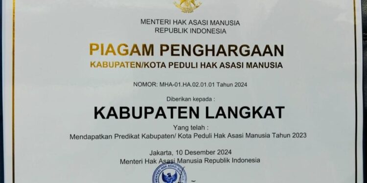Pemkab Langkat Raih Piagam Kabupaten Peduli HAM Nasional 2024: Bukti Nyata Komitmen dan Kolaborasi 