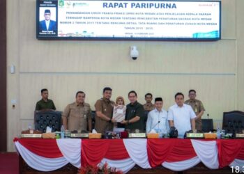 Bobby Ikuti Paripurna Pemandangan Umum Fraksi DPRD Medan tentang Pencabutan Perda No 2/2015