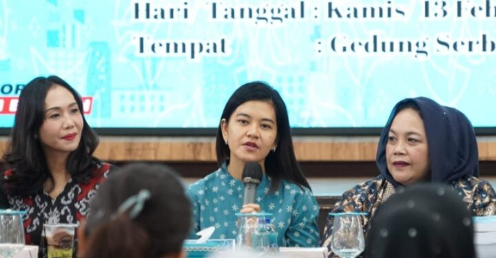 Kahiyang Ayu Beri Saran dan Masukan Agar Kelurahan Juara Lomba HKG PKK Sumut