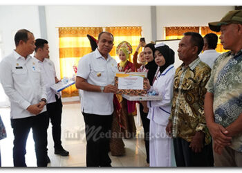 Capping Day Akbid Langkat, Pj. Bupati Faisal Hasrimy: Layani Masyarakat dengan Senyuman