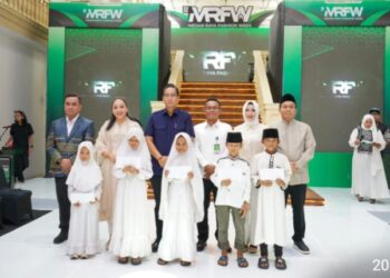 Buka MRFW 2025, Rico Ingatkan Perancang Busana Tidak Lupakan Akar Budaya