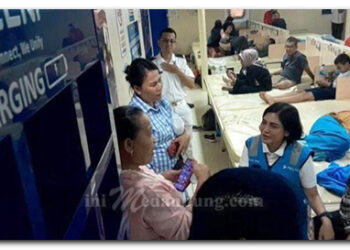 Dirut Pelni Memeriksa KM Kelud Kesiapan Arus Mudik Lebaran 2025