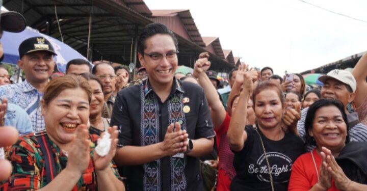 Sudah Berlangsung 2 Tahun, Rico Waas Tinjau Tanah Amblas di Pasar Induk Lau Cih