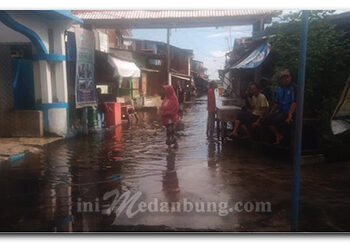 Hujan Angin Dinihari Merendam Kota Belawan, Aktivitas Warga Terhenti