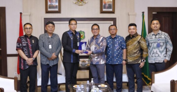 Rico Waas Ajak PT Penjaminan Jamkrindo Syariah Kerja Sama Majukan UMKM