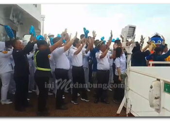 KPI dan KSOP Berkolaborasi Memperingati Pelaut Sedunia Diatas Kapal Cargo
