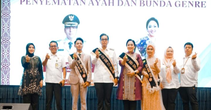 Rico Waas dan Airin Dinobatkan sebagai Ayah Bunda GenRe Kota Medan