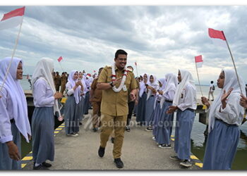 Seharian Serap Aspirasi di Pulau Kampai, Bobby Nasution Disambut Meriah dan Hangat Ribuan Warga