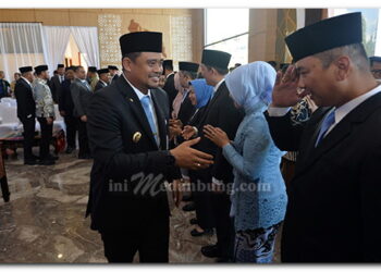Lantik Enam Pejabat Eselon II, Gubernur Sumut Bobby Nasution Kembali Tekankan Soal Loyalitas