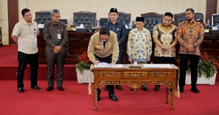 Wali Kota Medan Tandatangani Nota Kesepakatan KUA dan PPAS Rancangan P.APBD TA 2025