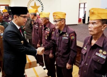 Silaturahmi Dengan Anggota LVRI Kota Medan, Rico Waas: Saya Bagian Dari Keluarga Veteran