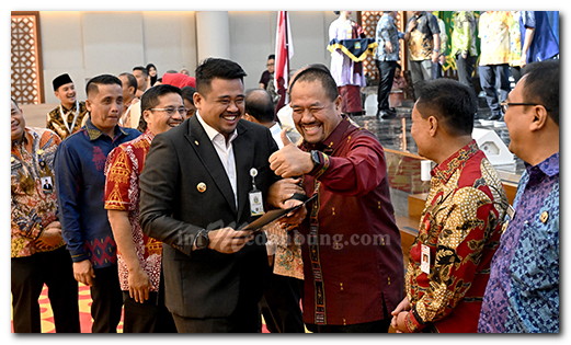 Komit Selesaikan Utang DBH, Pemprov Bayar Rp674 M ke Kabupaten/Kota *Bobby Nasution Ingin Program Pemerintah Bisa Lebih Lancar