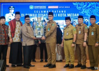 Serahkan Bonus Pemenang STQH XIX Provinsi Sumut, Rico Waas Berharap Jadi Inspirasi Penghafal Al-Quran Bagi Generasi Muda