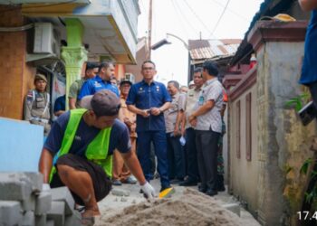 Wakil Wali Kota Medan Tinjau Pengerjaan Paving Block, Pastikan Jalan Gang Lebih Aman dan Nyaman Dilalui Masyarakat