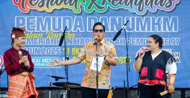 Buka Festival Kreatifitas Pemuda dan UMKM, Rico Waas Ajak Pemuda Berkontribusi untuk Pembangunan Kota