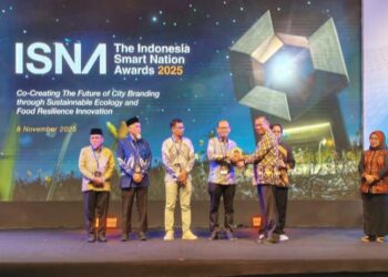 Pemkab Langkat Raih Penghargaan Spesial Indonesia Smart Nation Award 2025