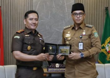 Rico Waas Terima Kunjungan Silaturahmi Kajari Belawan