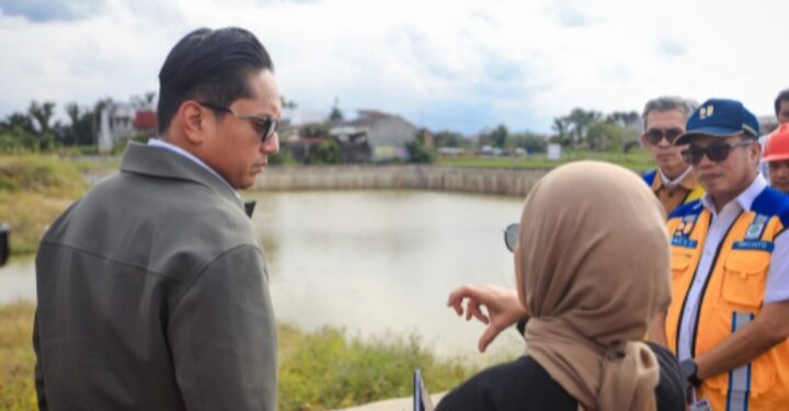 Tinjau Kolam Detensi Selayang, Rico Waas Targetkan dapat Mereduksi 10 -15 Persen Banjir