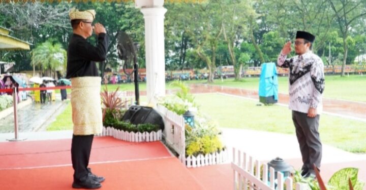 Bupati Langkat Apresiasi Perjuangan Guru, Pemerintah Akan Terus Tingkatkan Kesejahteraan dan Kompetensi