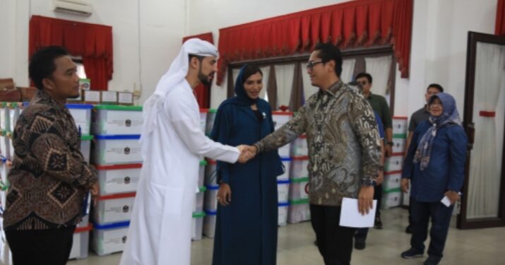 Terima Bantuan dari Uni Emirat Arab, Rico Waas Apresiasi Solidaritas untuk Korban Bencana Hidrometeorologi