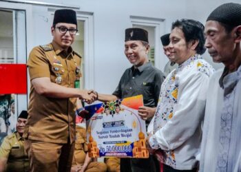 Safari Asar di Masjid Al-Hidayah, Rico Waas Tekankan Peran Keluarga dan Masjid Bangun Kota Medan