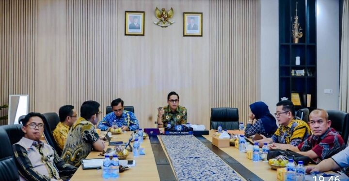 Rico Waas Ikuti Rakor Percepatan Rehabilitasi dan Rekonstruksi Pascabencana