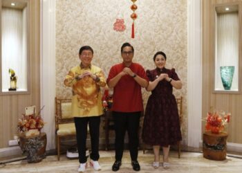 Perayaan Imlek 2577, Rico Waas Didampingi Istri Kunjungi Rumah Tokoh Thionghoa Sumut