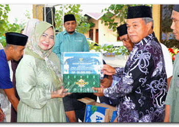 Wabup Langkat Tiorita Pimpin Safari Ramadhan di Salapian, Serahkan Hibah 40 Juta untuk Dua Masjid