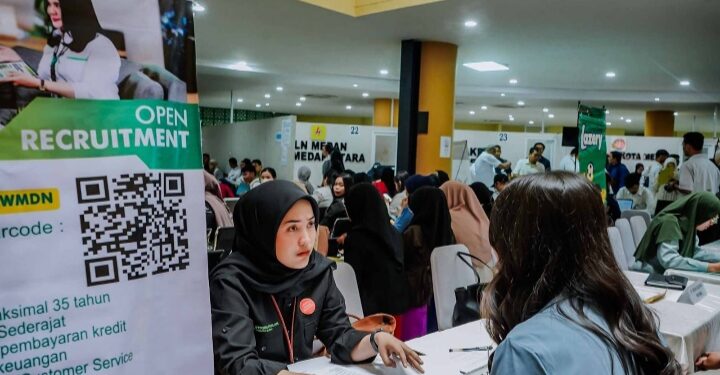 Ratusan Pencari Kerja Padati Rabu Walk In Interview