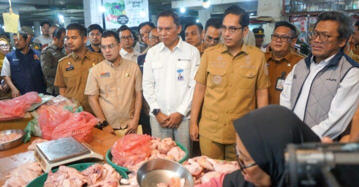 Pantau Pasar Jelang Idulfitri, Wali Kota Medan Pastikan Stok Aman dan Harga Stabil, Rico Waas: Masyarakat Tidak Perlu Khawatir