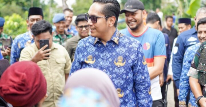 Pulihkan Aktifitas Warga, Wali Kota Medan Tinjau Jembatan Perlintasan Kereta Api di Gang Damai