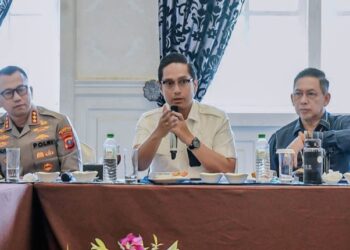 Rico Waas Tekankan Pelayanan dan Ruang Aspirasi Buruh pada May Day