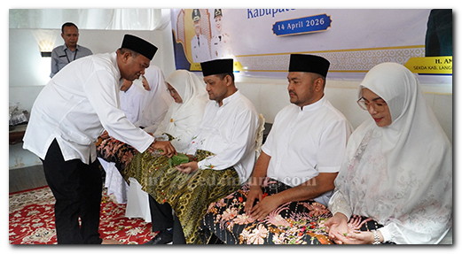 Bupati Syah Afandin Hadiri Halal Bihalal IKAPTK sekaligus Lepas Tiga Calon Jemaah Haji