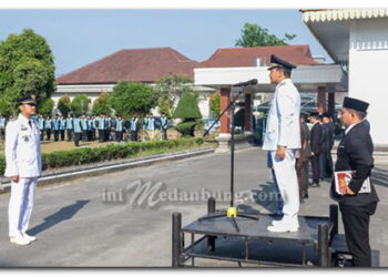 Wali Kota Tebing Tinggi Pimpin Upacara Peringatan Hari Otonomi Daerah ke-30