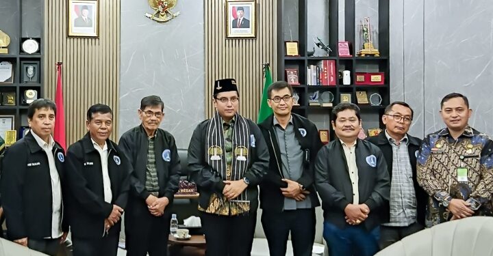Terima Audiensi Pomparan Raja Silahisabungan, Rico Waas: Jaga Kelestarian Budaya dari Gempuran Teknologi