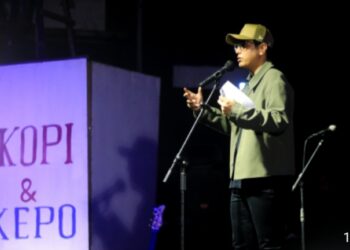 Rico Waas Rayakan Sastra Lewat Musikalisasi Puisi Kopi dan Kepo