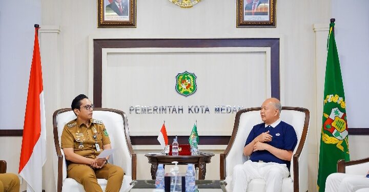 Bedah 500 Rumah di Medan, Rico Waas Apresiasi Kepedulian Yayasan Buddha Tzu Chi