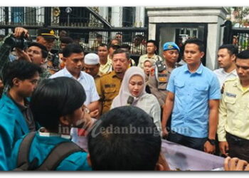 BEM Unjuk Rasa Tolak MBG, Ketua DPRD Sumut Janji akan Sikapi Aspirasi