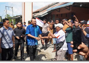 Bupati Syah Afandin Temui Massa Aksi Damai, Pastikan Jalan Air Hitam Jadi Prioritas Pemkab