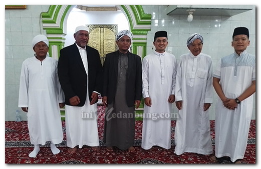 Masjid-Mishola Membludak Dipenuhi Jemaah Sholat Idul Adha di Belawan
