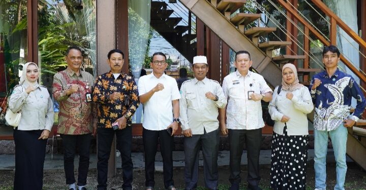 Terima Audiensi Gerakan Sosial KBB, Zakiyuddin Harahap Tegaskan Pemko Medan Siap Benahi Belawan dan Minta Dukungan Komunitas