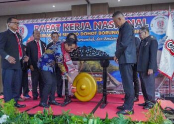 Rico Waas Dukung Digitalisasi Tarombo