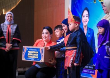 Bunda PAUD Kota Medan Airin Rico Waas Hadirkan Keceriaan dalam Program Makanan Tambahan untuk Anak PAUD