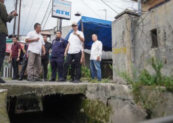 Rico Waas Tinjau Banjir di Medan Selayang, Siapkan Solusi Penanganan Drainase