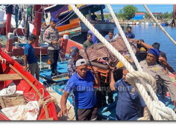 TNI AL Evakuasi ABK Kapal Ikan KM Emirates Tewas di Laut