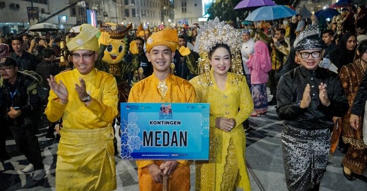 Karnaval Nusantara APEKSI ke-XVIII Medan Memukau dan Spektakuler: Wamendagri Bima Arya Terpesona, Rico Waas Bertekad Bawa Budaya ke Kancah Internasional