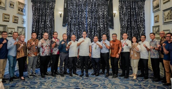 Rico Waas Ajak Dunia Usaha Lindungi Pekerja Rentan