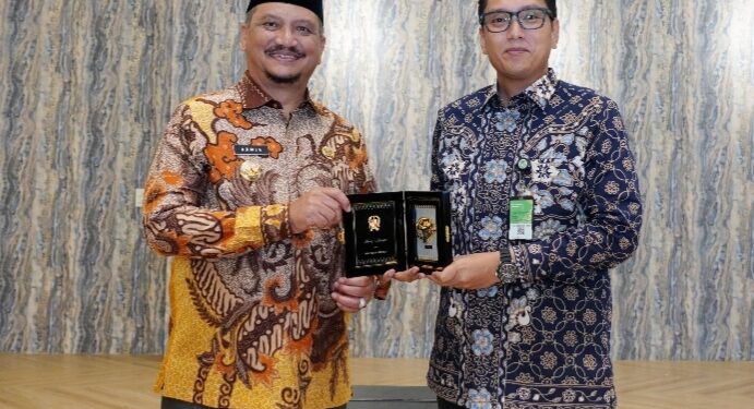 Sama-Sama Terluka karena Banjir, Ketulusan Wali Kota Medan Luluhkan Hati Bupati Aceh