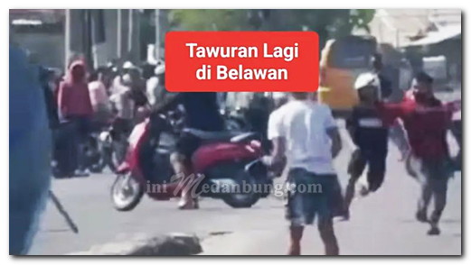 Dua Kelompok Bentrok Menggunakan Sajam Tajam dan Saling Lempar Batu