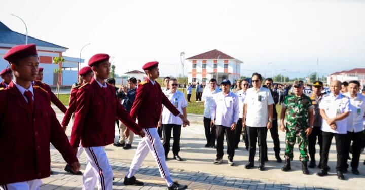 Bangga Lihat Semangat dan Kekompakan Siswa Sekolah Rakyat, Rico Waas: Kini Mereka Berani Bermimpi Besar